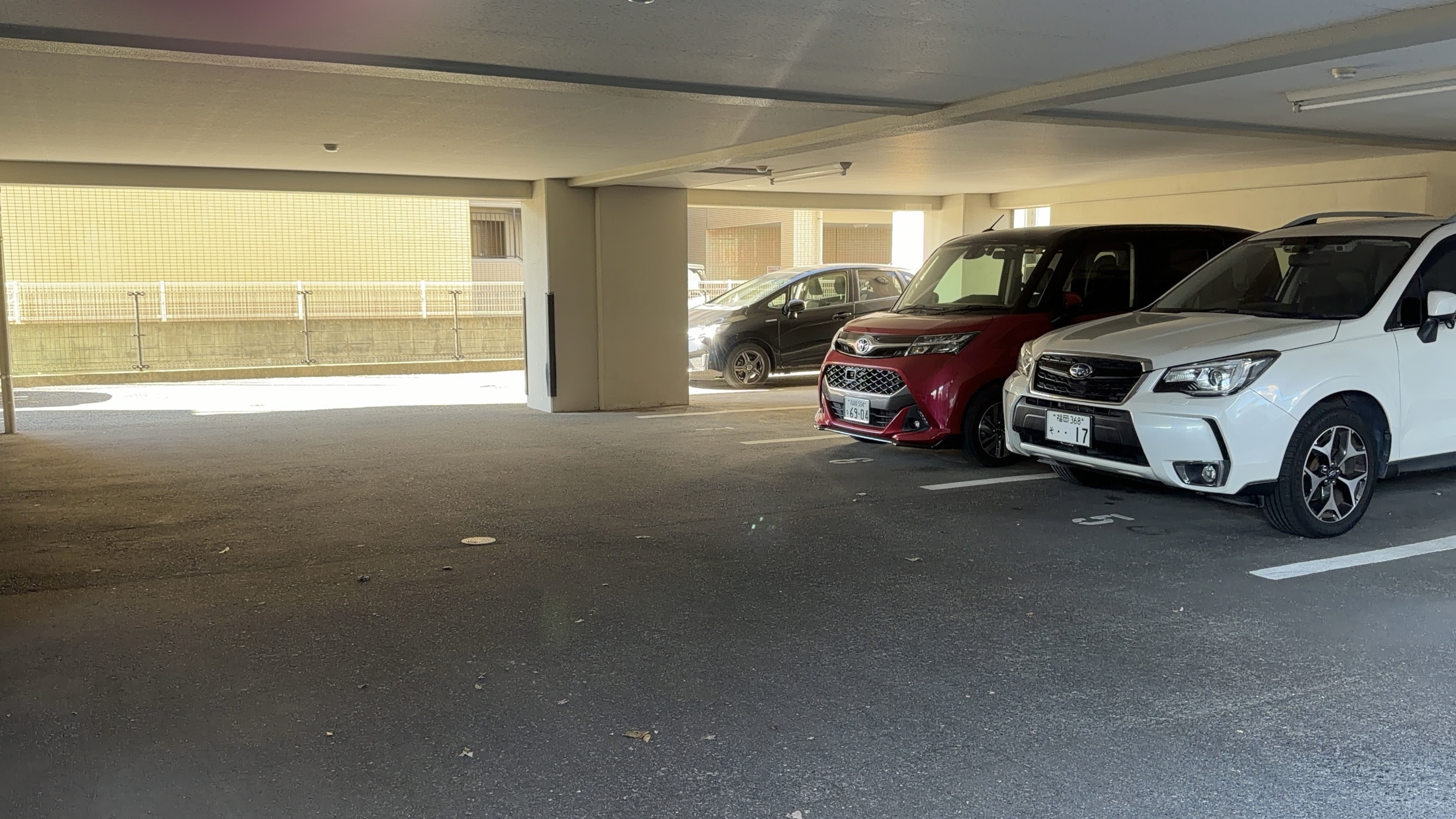 屋根付き駐車場